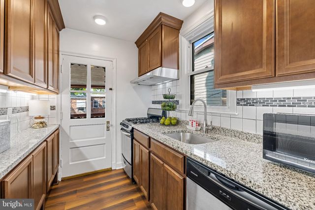 1318 W 37TH ST W, Baltimore, MD 21211