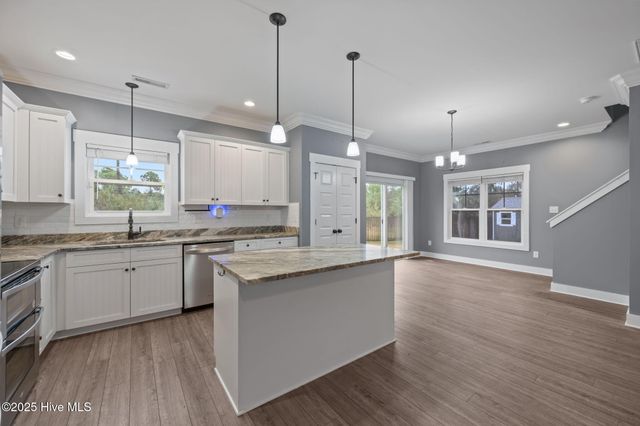 406 Elgin Road, Hubert, NC 28539