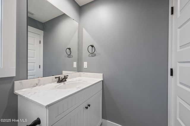 406 Elgin Road, Hubert, NC 28539