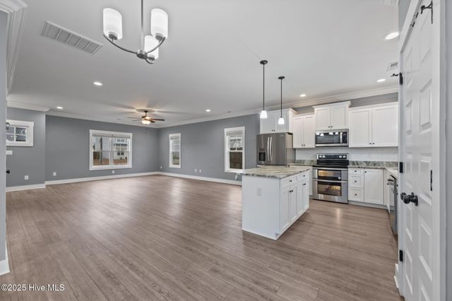 406 Elgin Road, Hubert, NC 28539