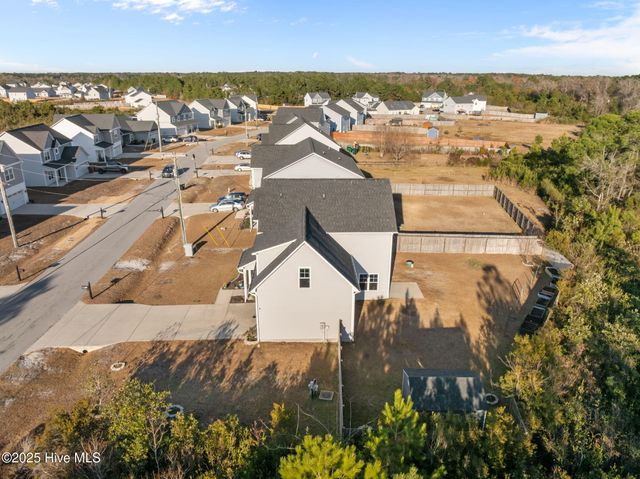 406 Elgin Road, Hubert, NC 28539