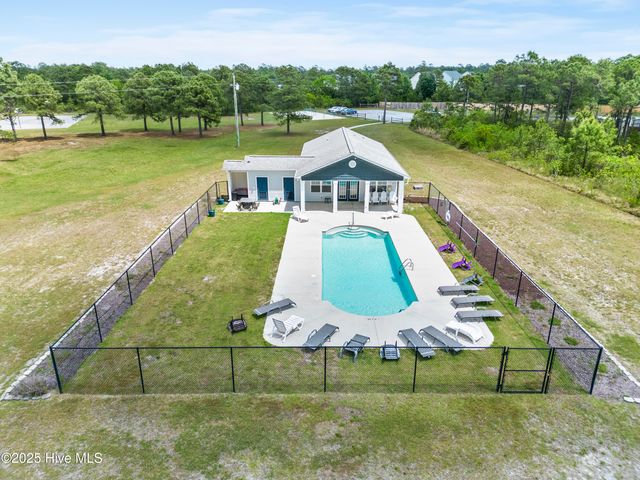 406 Elgin Road, Hubert, NC 28539