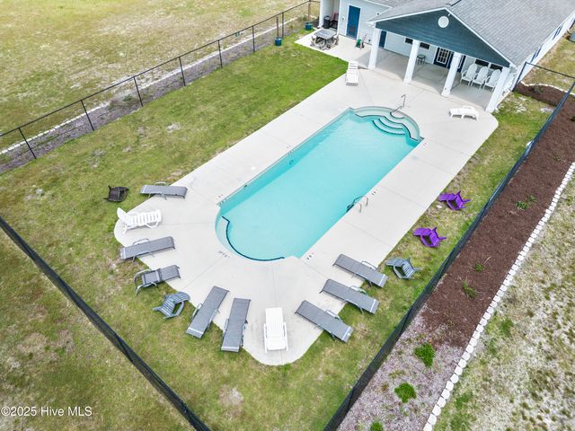 406 Elgin Road, Hubert, NC 28539