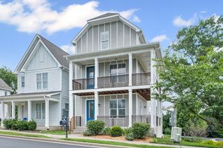 766 Cottage Park Dr, Nashville, TN 37207