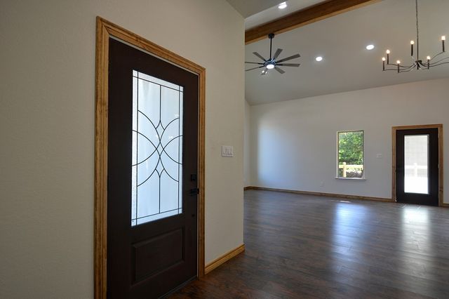 233 Old Oaks Path, Kerrville, TX 78028