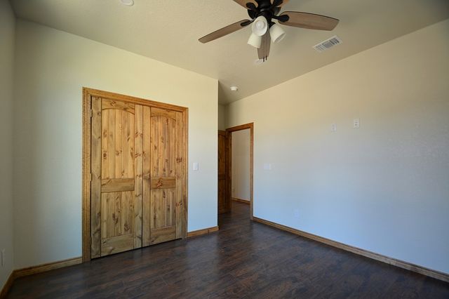 233 Old Oaks Path, Kerrville, TX 78028