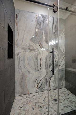 233 Old Oaks Path, Kerrville, TX 78028