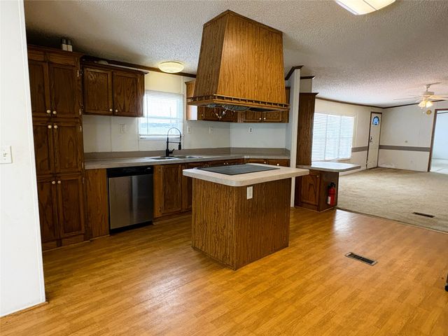 204 Causeway Cove, Seven Points, TX 75143