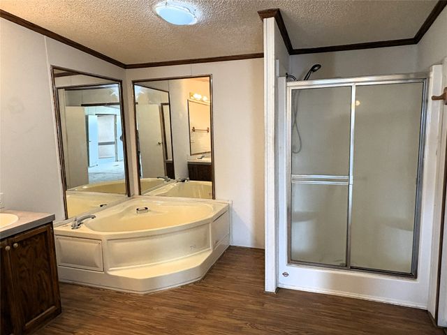 204 Causeway Cove, Seven Points, TX 75143