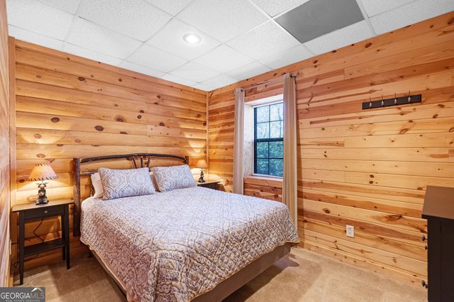 289 Farmette Drive, Cleveland, GA 30528