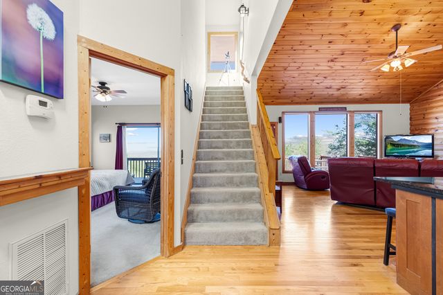 289 Farmette Drive, Cleveland, GA 30528