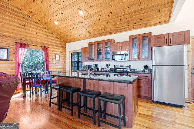 289 Farmette Drive, Cleveland, GA 30528