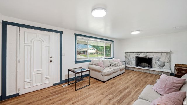166 S 200 E, Orem, UT 84058