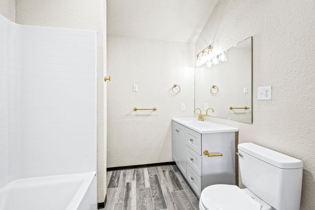 11448 W Meadowview Ln, Nine Mile Falls, WA 99026