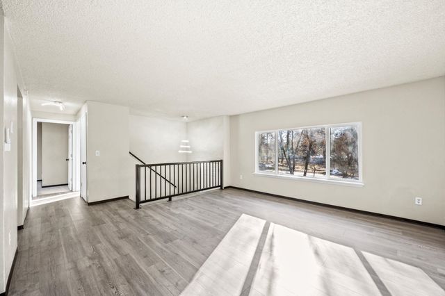 11448 W Meadowview Ln, Nine Mile Falls, WA 99026