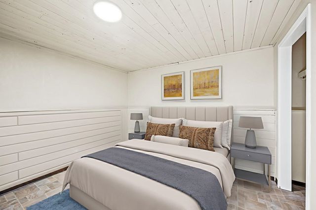 11448 W Meadowview Ln, Nine Mile Falls, WA 99026