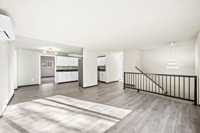 11448 W Meadowview Ln, Nine Mile Falls, WA 99026