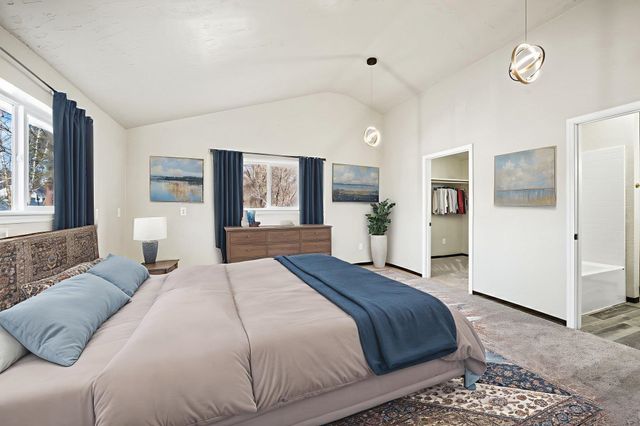 11448 W Meadowview Ln, Nine Mile Falls, WA 99026