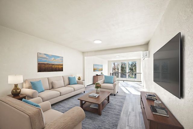 11448 W Meadowview Ln, Nine Mile Falls, WA 99026