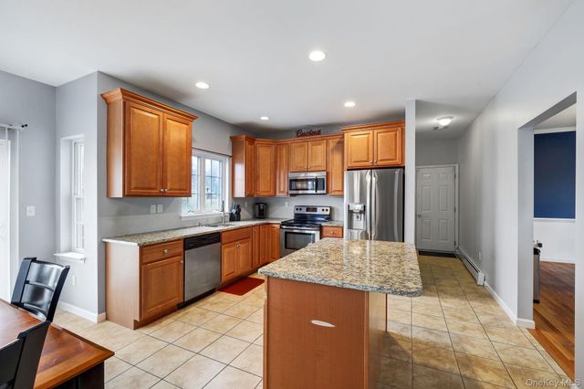 78 Goshen Road, Chester, NY 10918