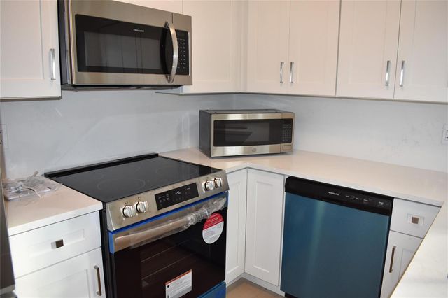 816 SE 6th Court, Fort Lauderdale, FL 33301