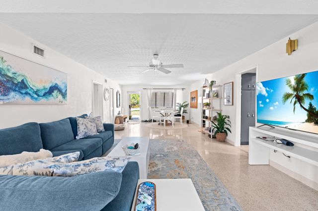 224 N Gordon Road, Fort Lauderdale, FL 33301