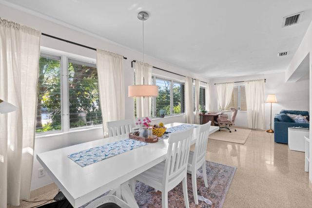 224 N Gordon Road, Fort Lauderdale, FL 33301