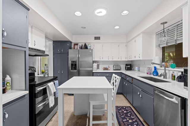 224 N Gordon Road, Fort Lauderdale, FL 33301