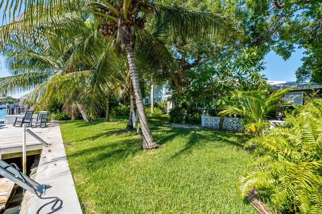 224 N Gordon Road, Fort Lauderdale, FL 33301