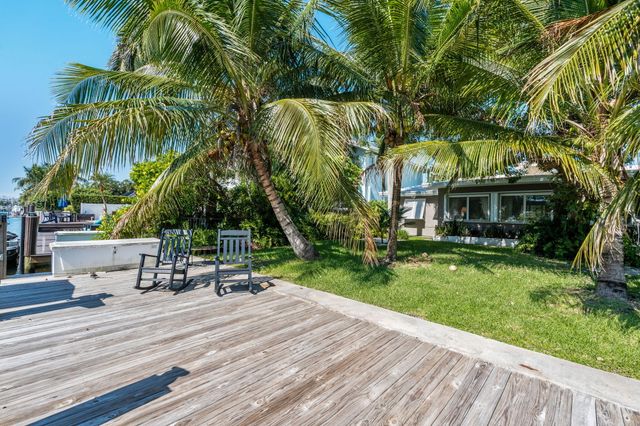 224 N Gordon Road, Fort Lauderdale, FL 33301