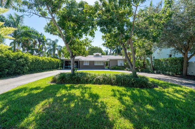 224 N Gordon Road, Fort Lauderdale, FL 33301