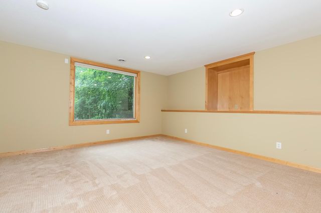 18815 Bearpath Trail, Eden Prairie, MN 55347