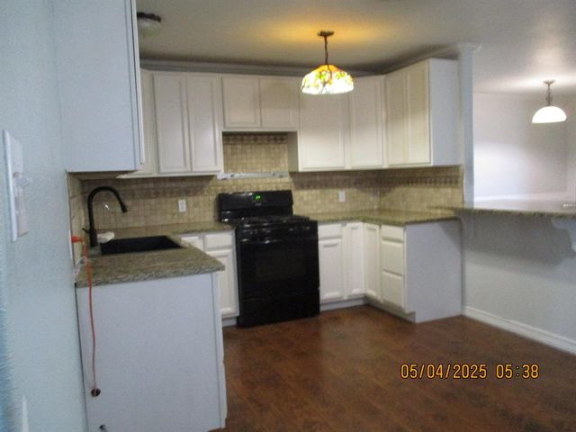 4015 County Road 450 Road, West Columbia, TX 77486