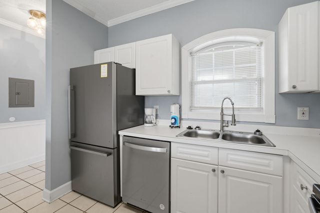 4864 Carnation Cir Apt 302, Myrtle Beach, SC 29577