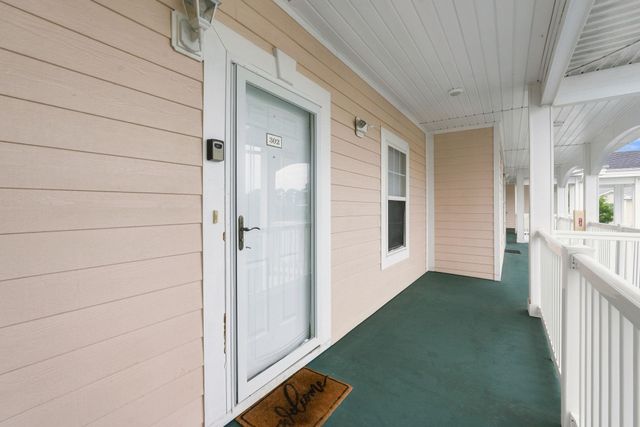 4864 Carnation Cir Apt 302, Myrtle Beach, SC 29577