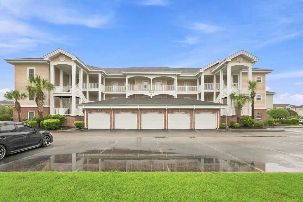 4864 Carnation Cir Apt 302, Myrtle Beach, SC 29577