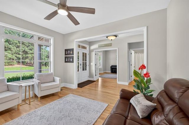 6446 Winter Harbor Drive, Flowery Branch, GA 30542