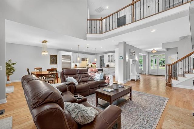 6446 Winter Harbor Drive, Flowery Branch, GA 30542