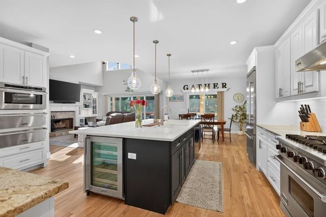 6446 Winter Harbor Drive, Flowery Branch, GA 30542