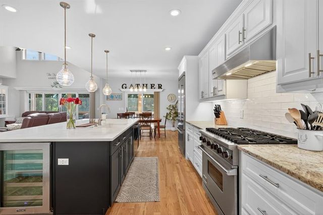 6446 Winter Harbor Drive, Flowery Branch, GA 30542