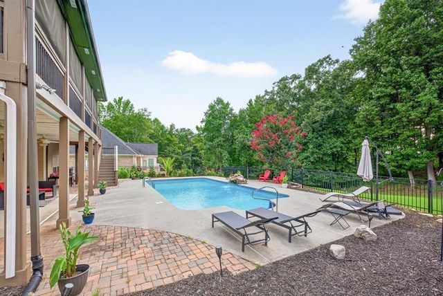 6446 Winter Harbor Drive, Flowery Branch, GA 30542