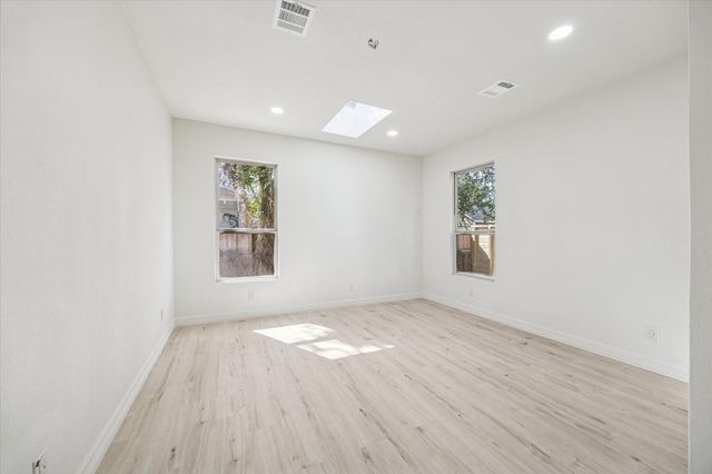 437 N Everton Street, Houston, TX 77003