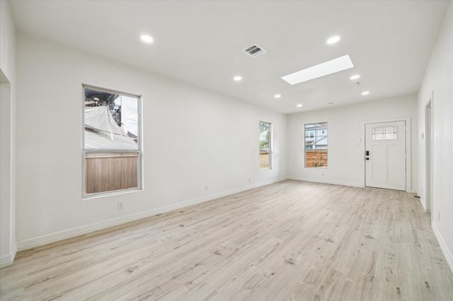 437 N Everton Street, Houston, TX 77003