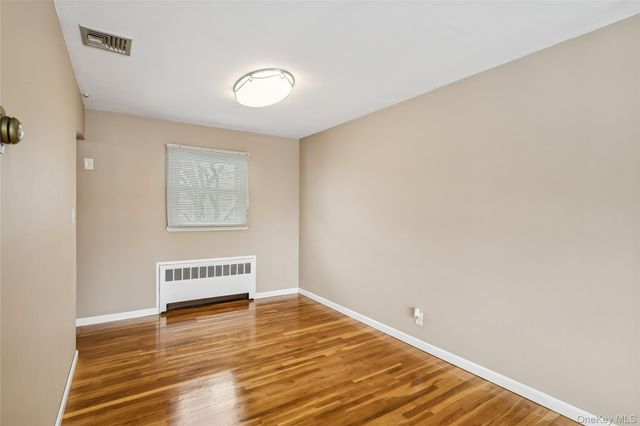 8 Carlton Place, Hicksville, NY 11801