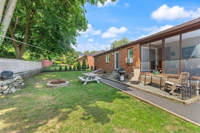 24 Taylor Rd, Lynn, MA 01904