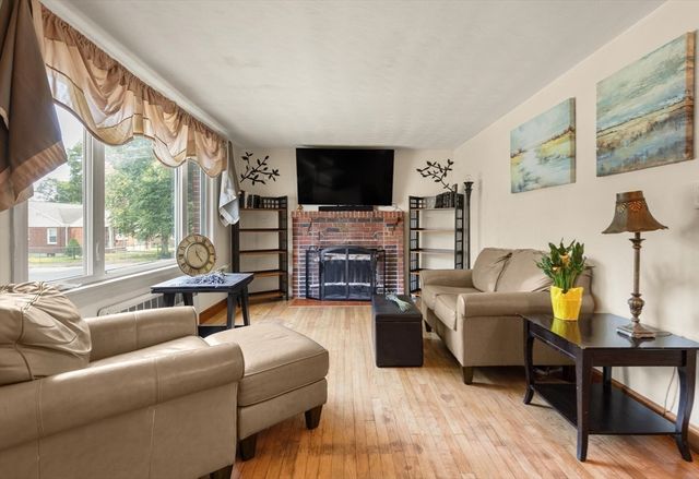 24 Taylor Rd, Lynn, MA 01904