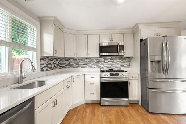 24 Taylor Rd, Lynn, MA 01904
