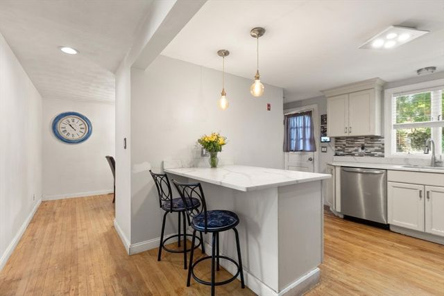 24 Taylor Rd, Lynn, MA 01904