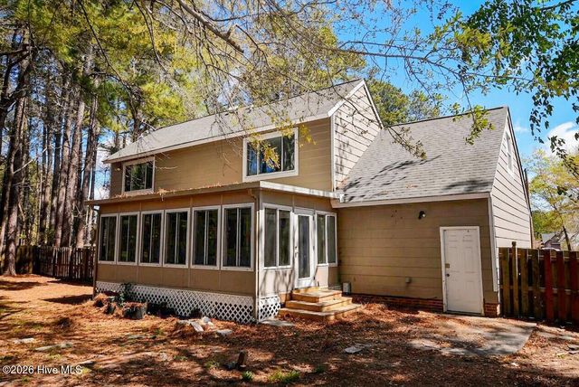 104 Brenton Place, Jacksonville, NC 28540