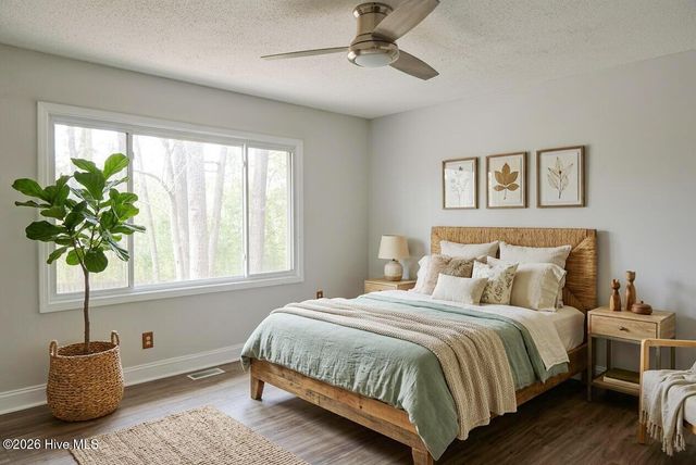 104 Brenton Place, Jacksonville, NC 28540